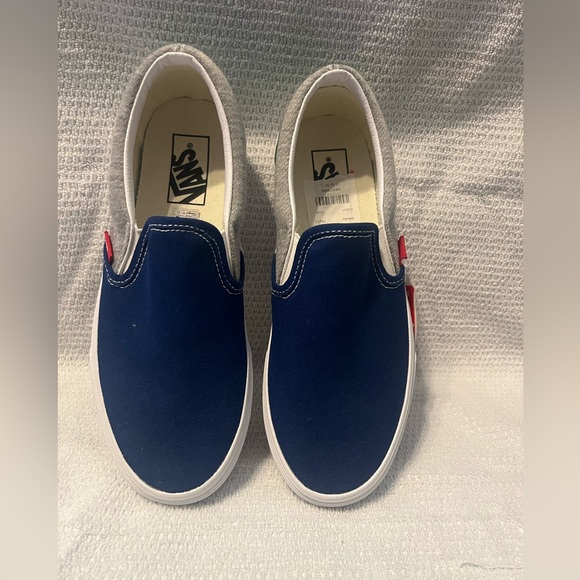 NWT VANS Slip on main image 2